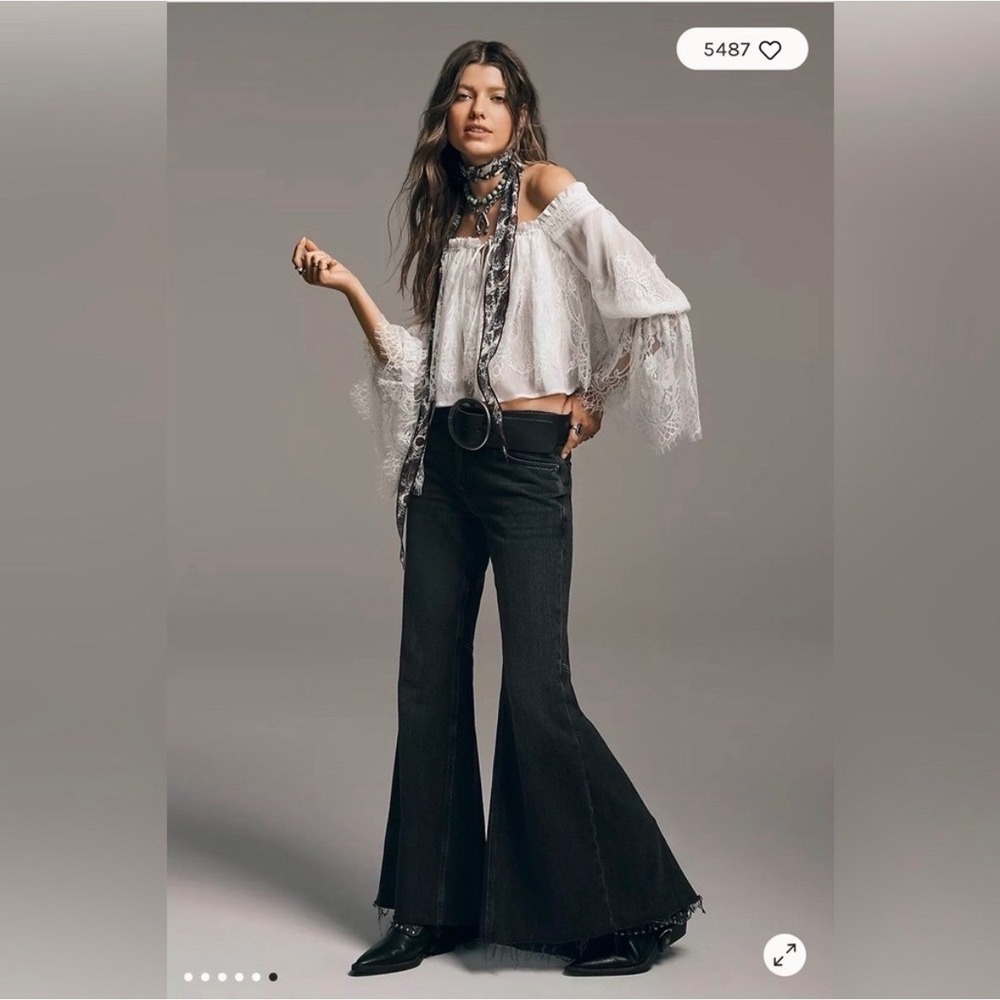Free People We The Free Emre Low Rise Flare Jeans NWT Bell Bottom $98 Size 29 - Picture 3 of 3